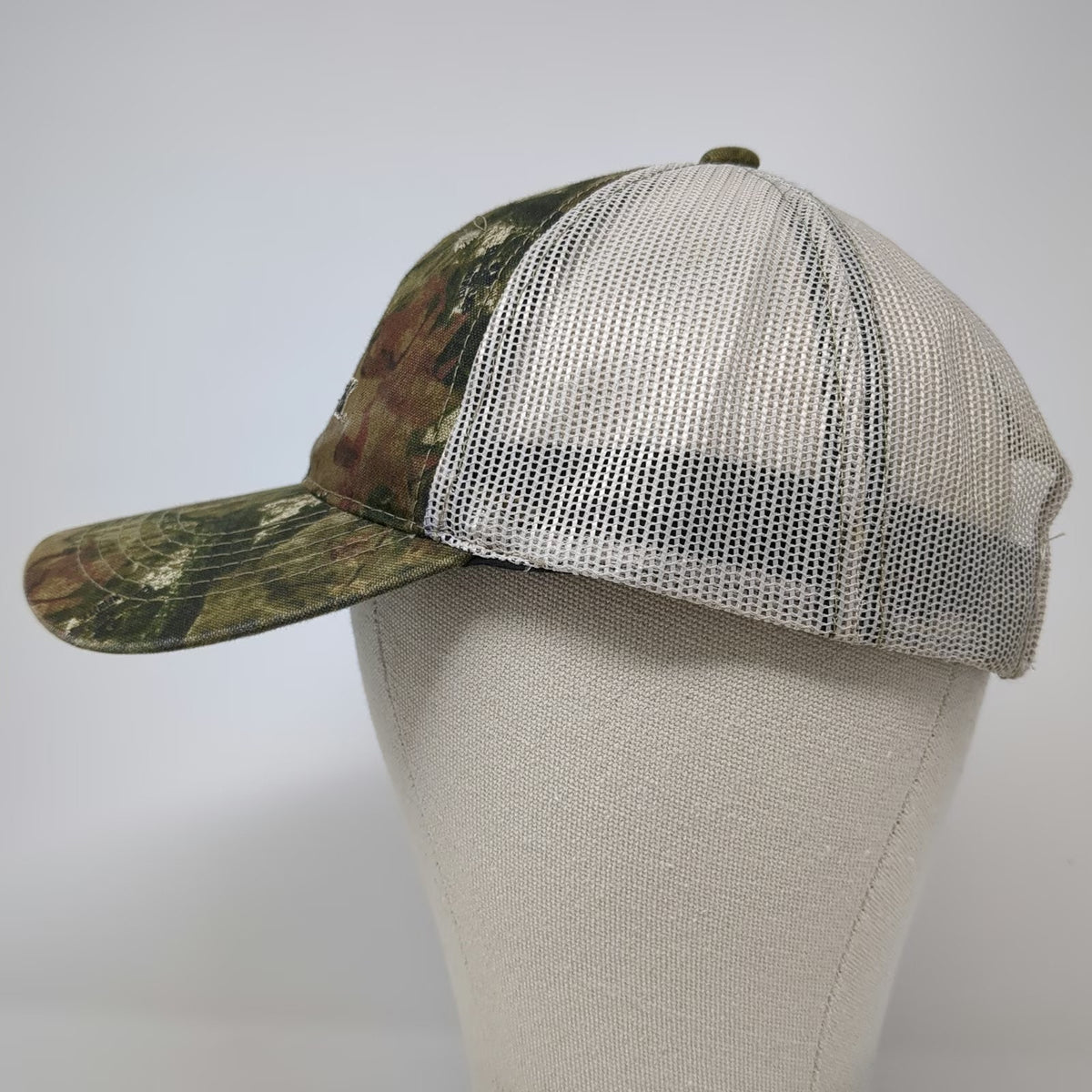 Mossy Oak Baseball Cap Green One Size Camo Mesh Back Strapback Embroidered Hat