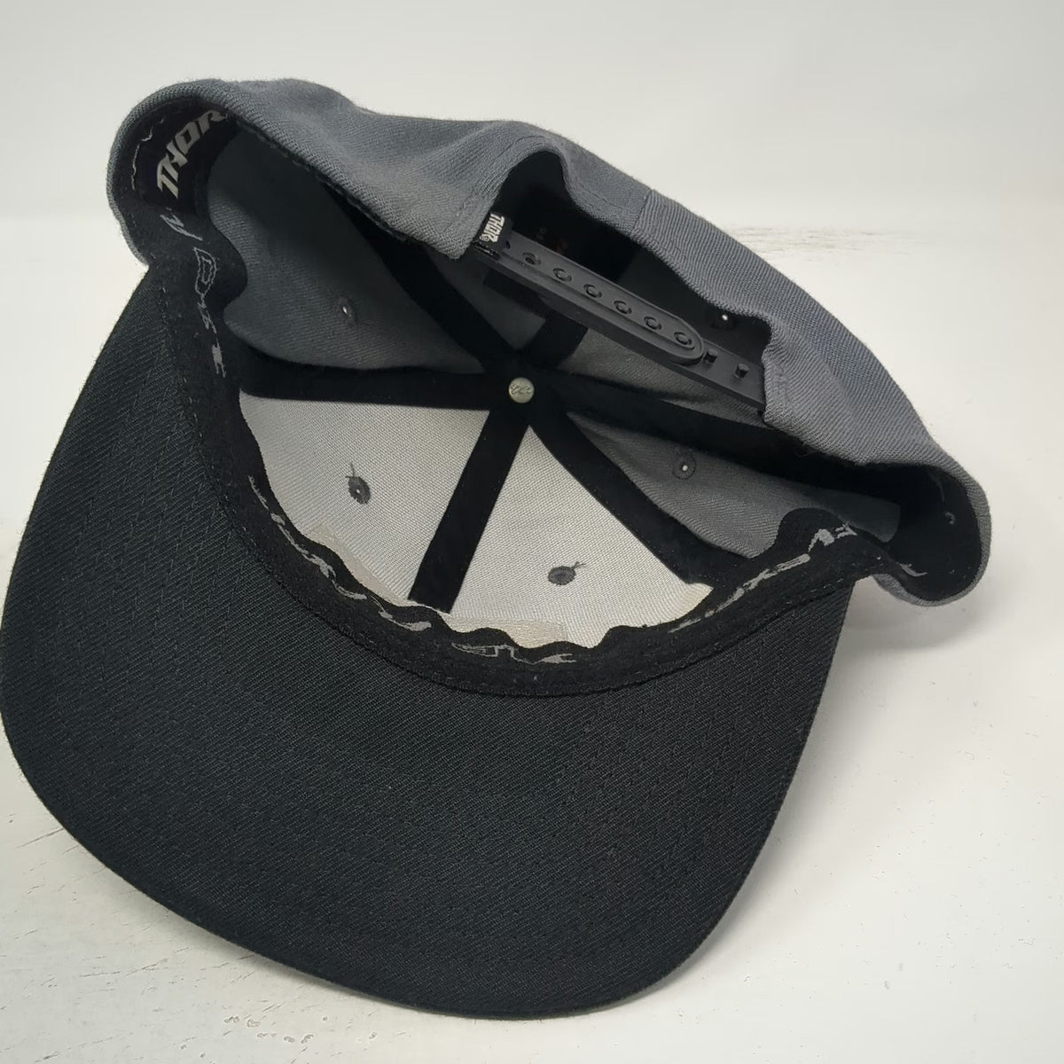 THOR Snapback Gray One Size Original Racewear Dirtbike Goods Patch Hat Black