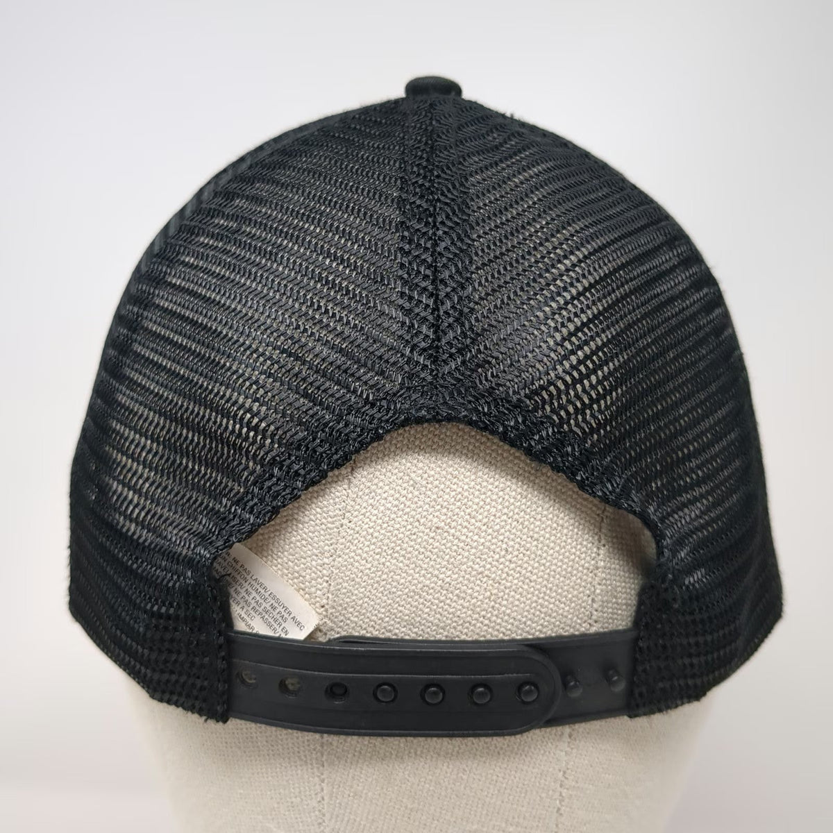 Volcom Trucker Hat Black OSFM Snapback Mesh Embroidered Stone Logo Structured