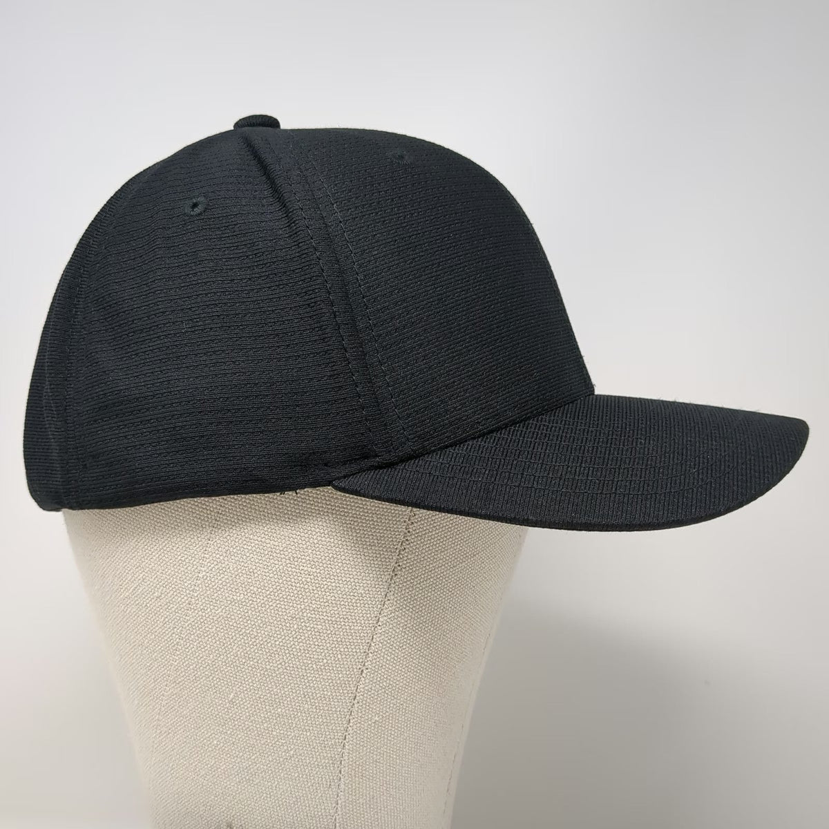 TravisMathew Baseball Cap Black XL Flexfit Capita Logo Signature Golf Sport Hat