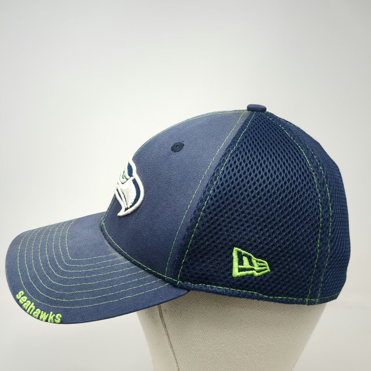 New Era Seattle Seahawks Blue Baseball Cap M NFL Mesh Stretch Fit Logo Hat