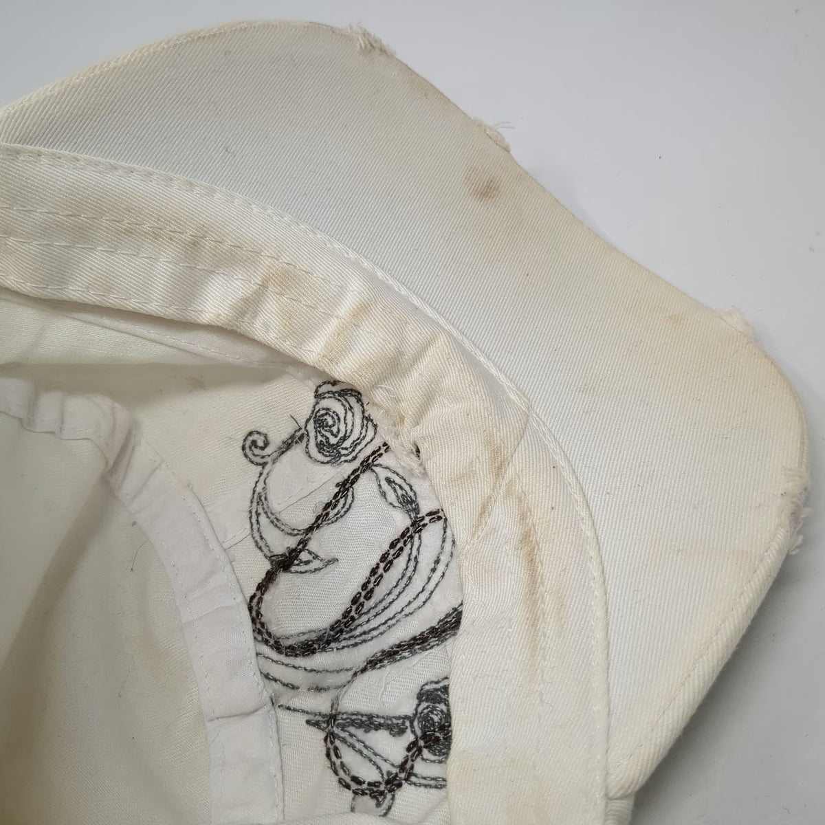 Leader LOGR Army Cap White One Size Beaded Horseshoe Floral Frayed Cadet Hat