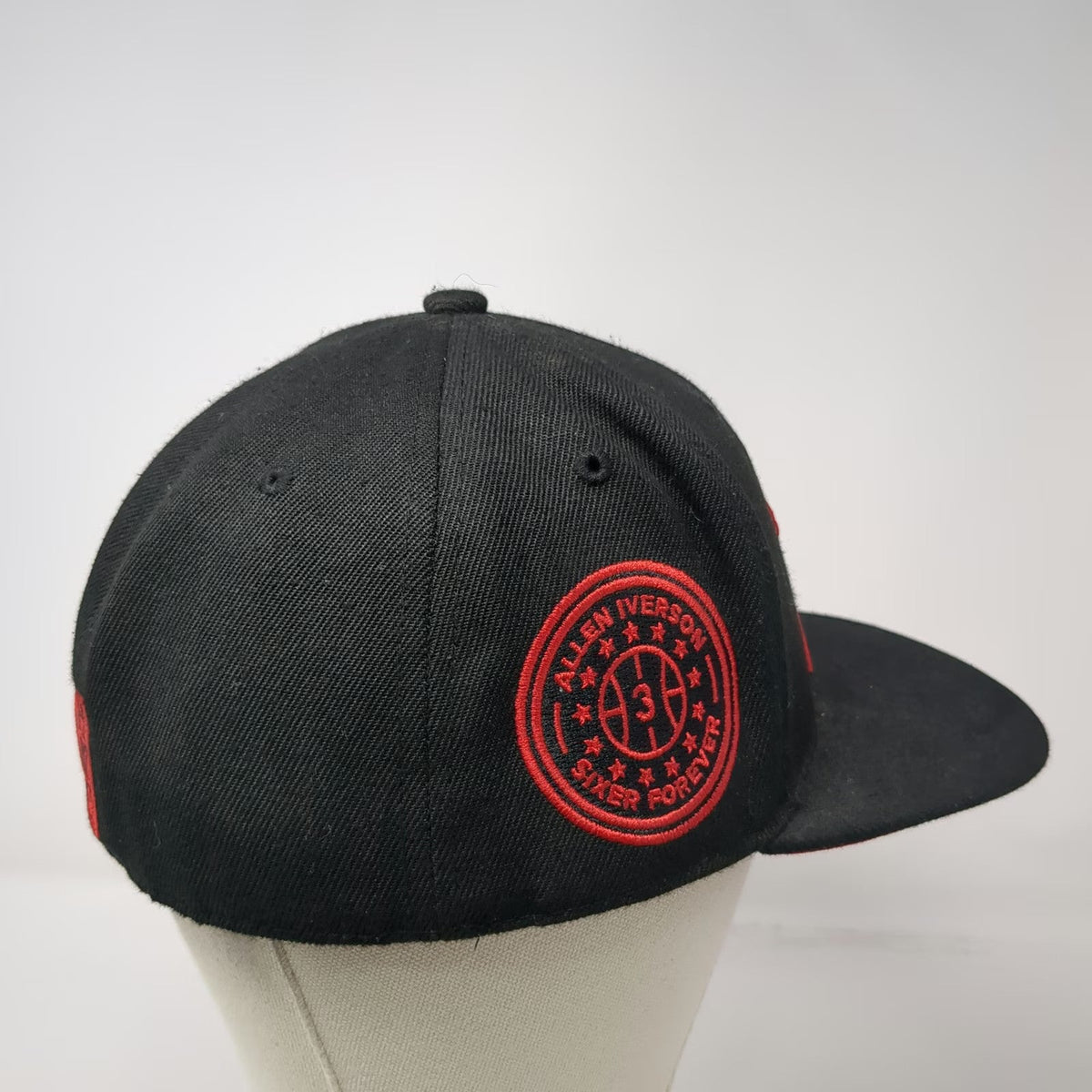 Philadelphia 76ers NBA Mitchell & Ness Cap Hat Black 7 1/4 Fitted Iverson HWC