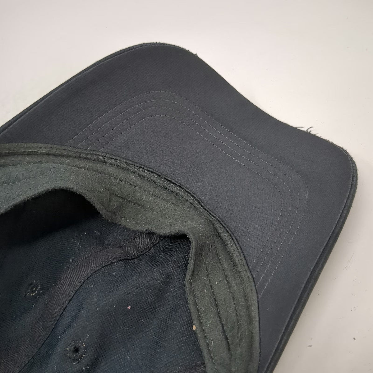 Nike Baseball Cap Black One Size Strapback Embroidered Swoosh Logo Athletic Hat