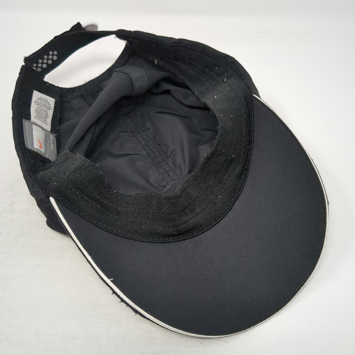 Nike Baseball Cap Black One Size Mesh Fit Dry Reflective Swoosh Running Hat