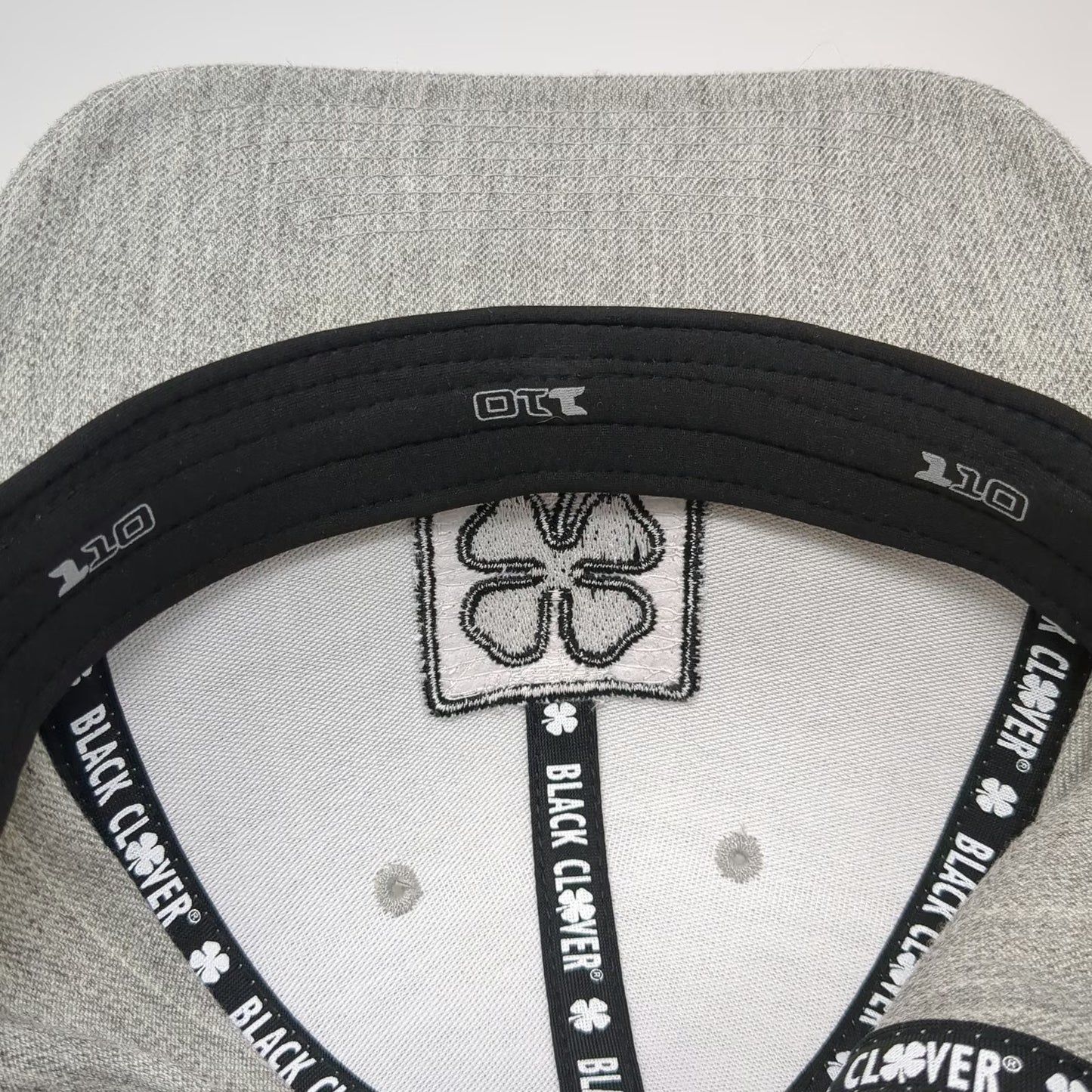 Black Clover Snapback Hat Gray One Size Live Lucky Clover Logo Flexfit 110 Tech