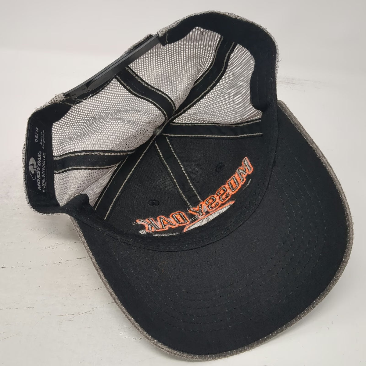 Mossy Oak Trucker Hat Gray One Size Snapback Mesh Embroidered Logo 1986 Branch