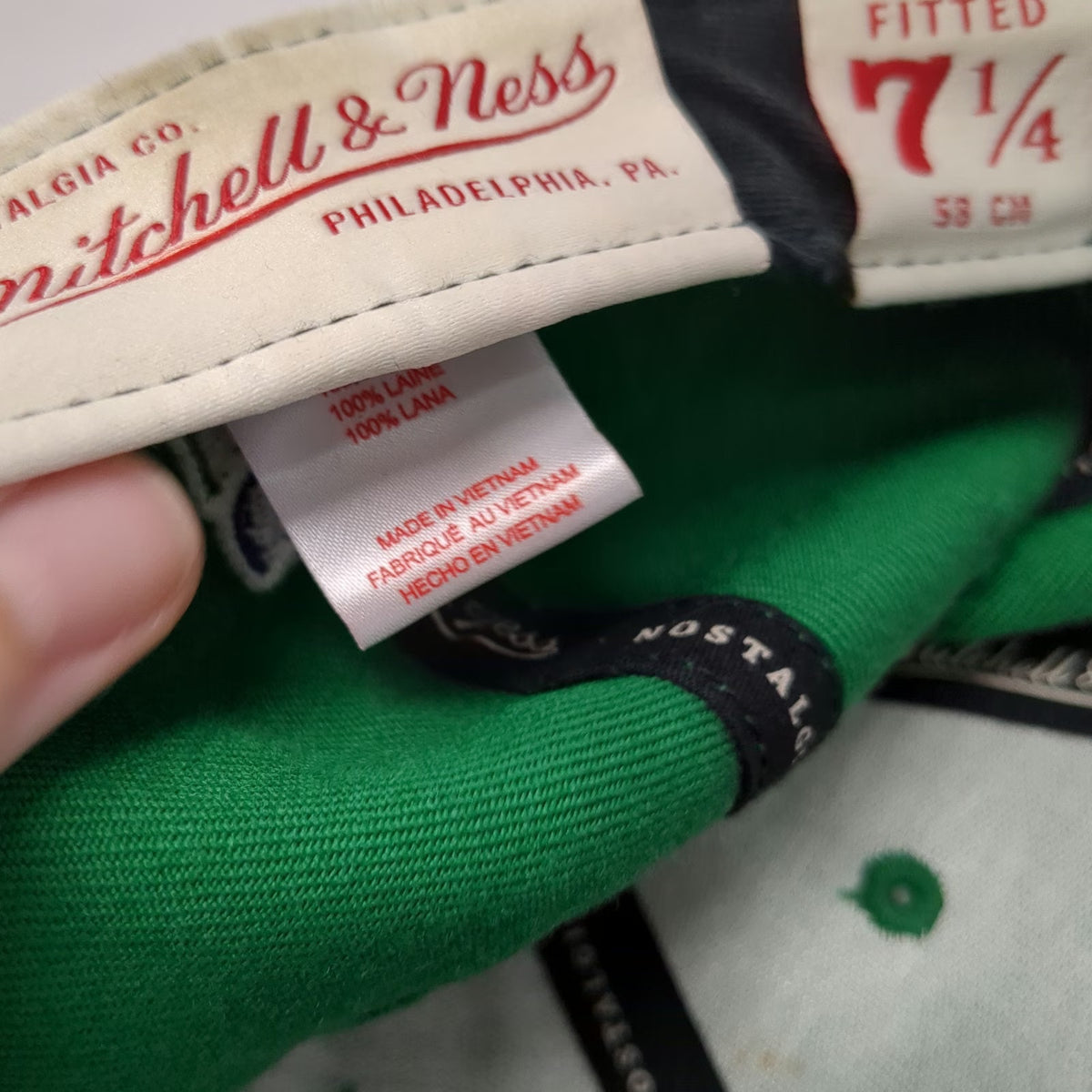 Hartford Whalers NHL Mitchell & Ness Green Cap 7 1/4 Fitted Wool Blue Underbrim