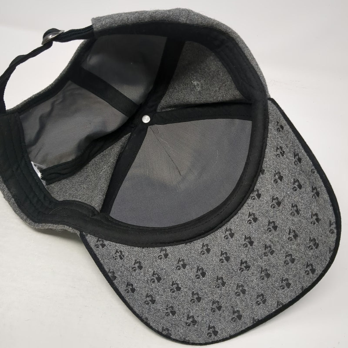 Pixar Animation Studios 5 Panel Gray Hat One Size Leather Patch Slideback Wool