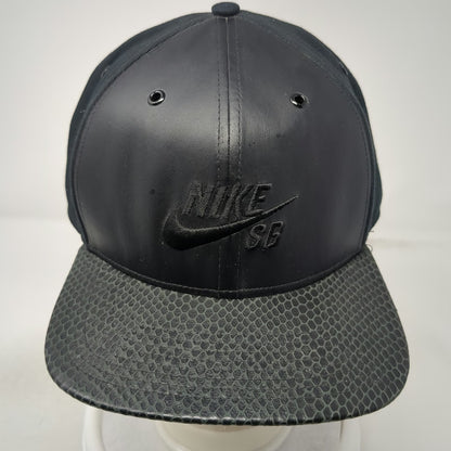 Nike SB Baseball Cap Black One Size Snakeskin Brim Red Underbrim Strapback Hat