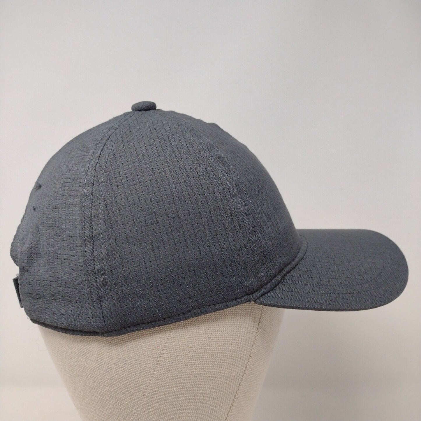 Under Armour Vent Strapback Hat Gray OSFA Free Fit Adjustable 6 Panel