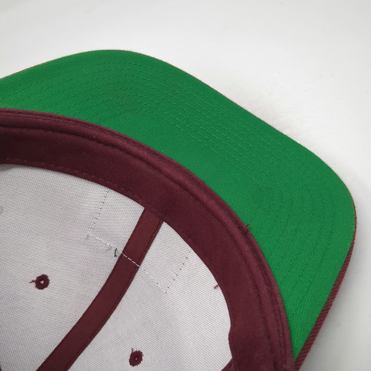 Anetik Snapback Red One Size Hat Wool Blend Green Undervisor Comfort In Chaos