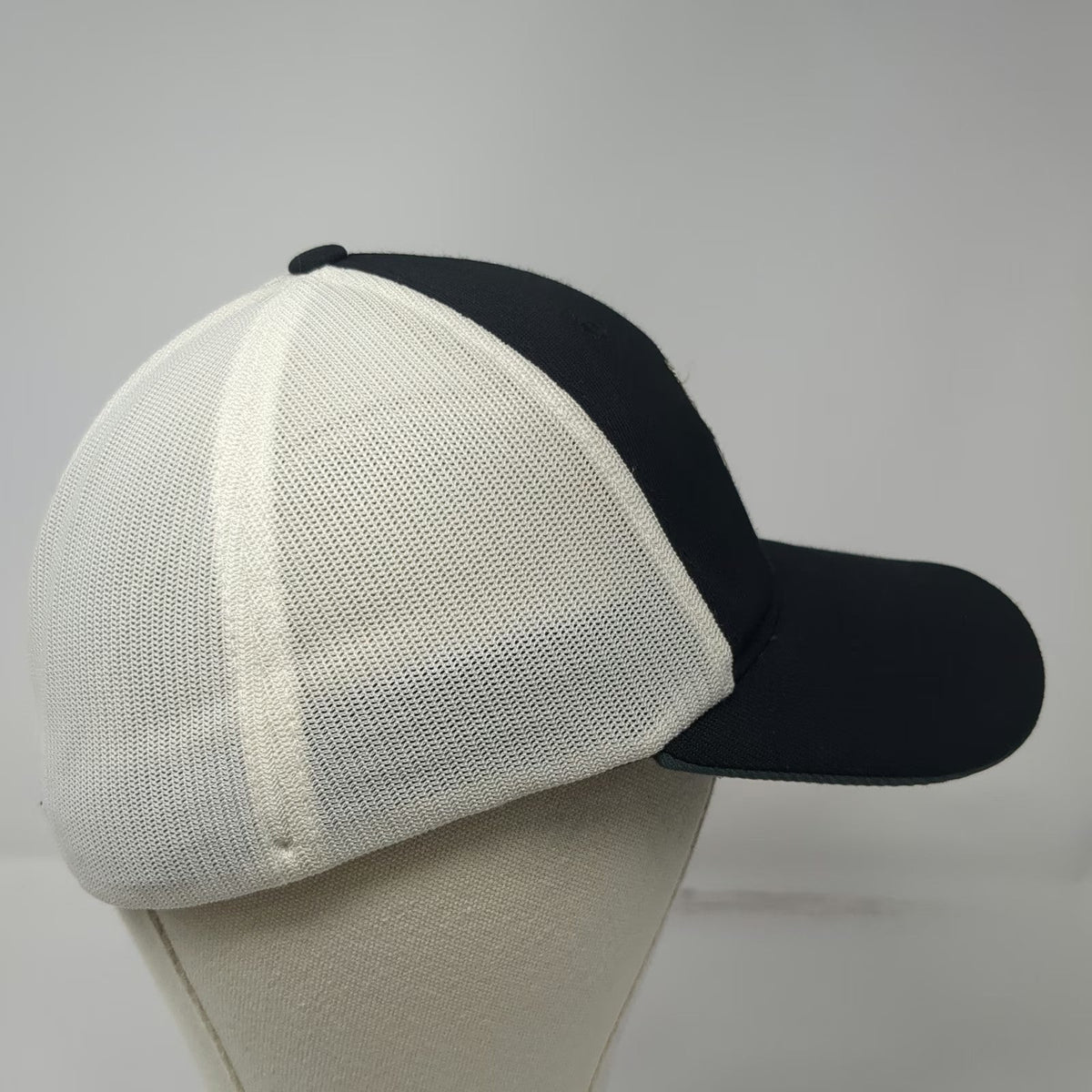 Nike Baseball Cap Black S/M Mesh Back Sun Valley Resort Swoosh Embroidered Hat
