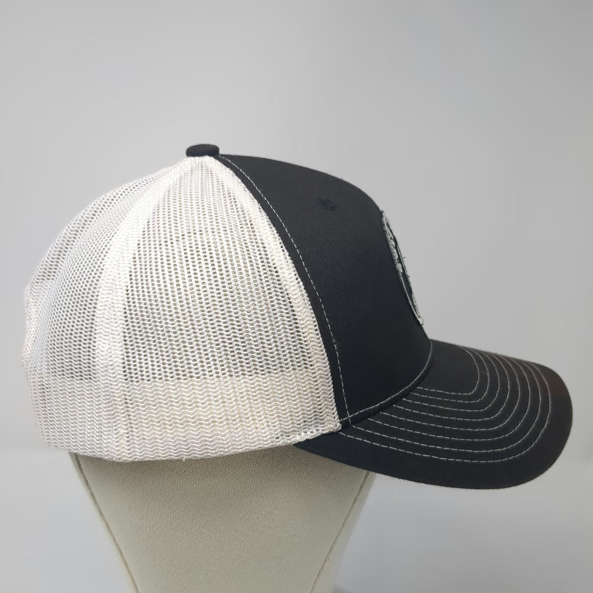 Richardson Trucker Hat Black White One Size Golf Better ID Idaho Mesh Patch