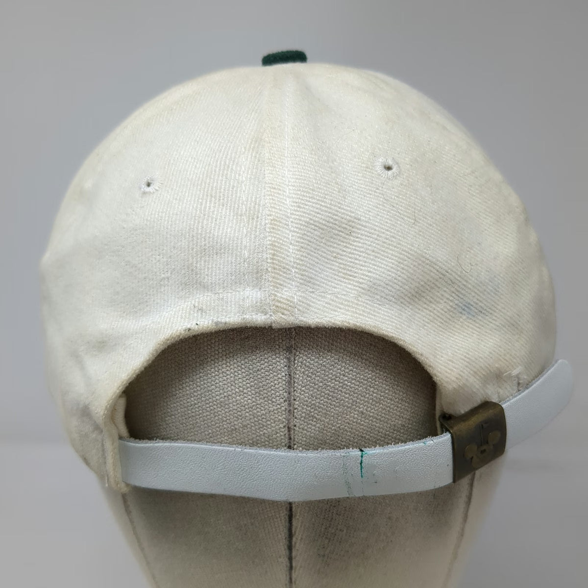 Disney Goofy's Hat Co Baseball Cap White Green Donald Duck Golfing Hat Vintage
