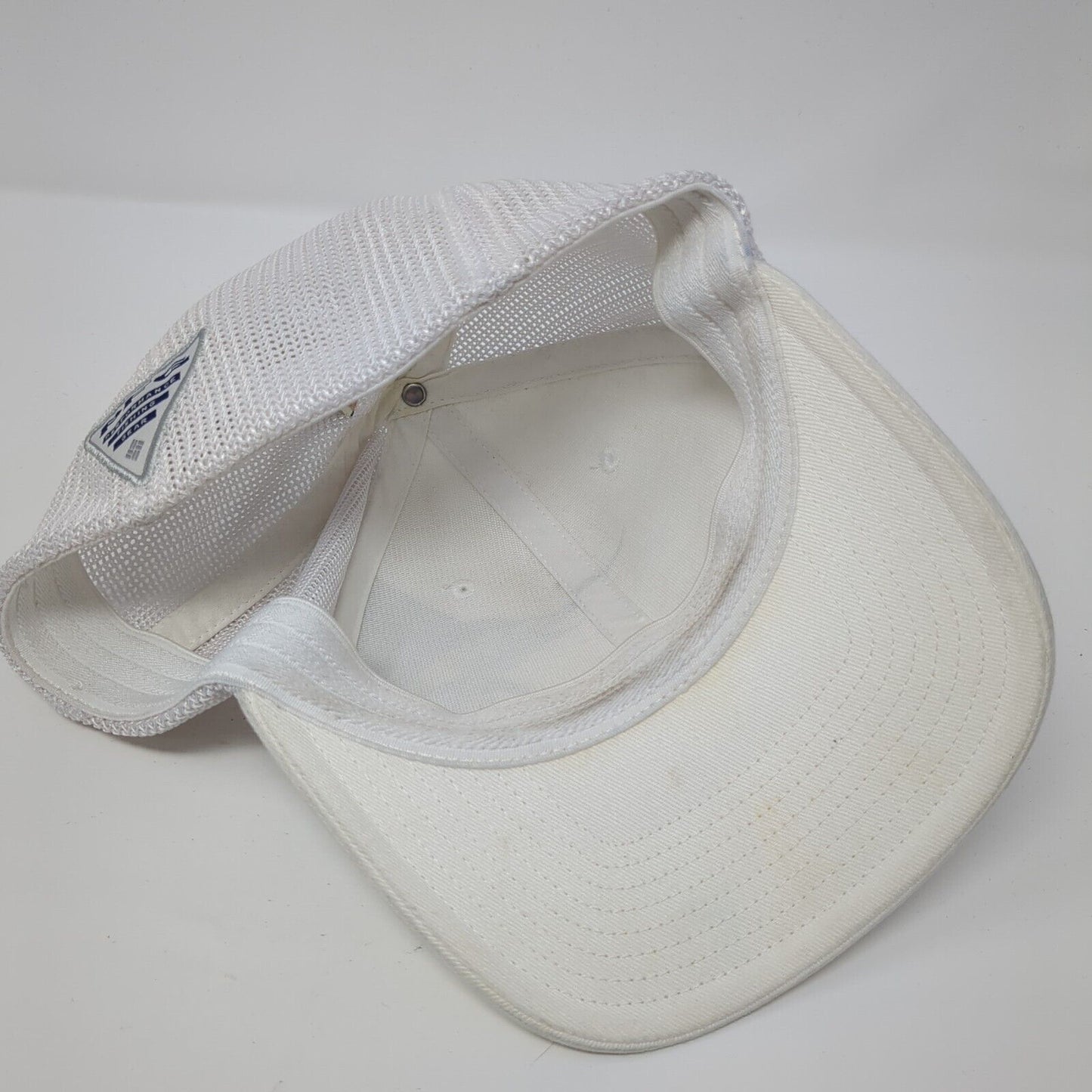 Columbia PFG Unisex Fitted Trucker Hat White L/XL Mesh Back Vented Holes 6 Panel
