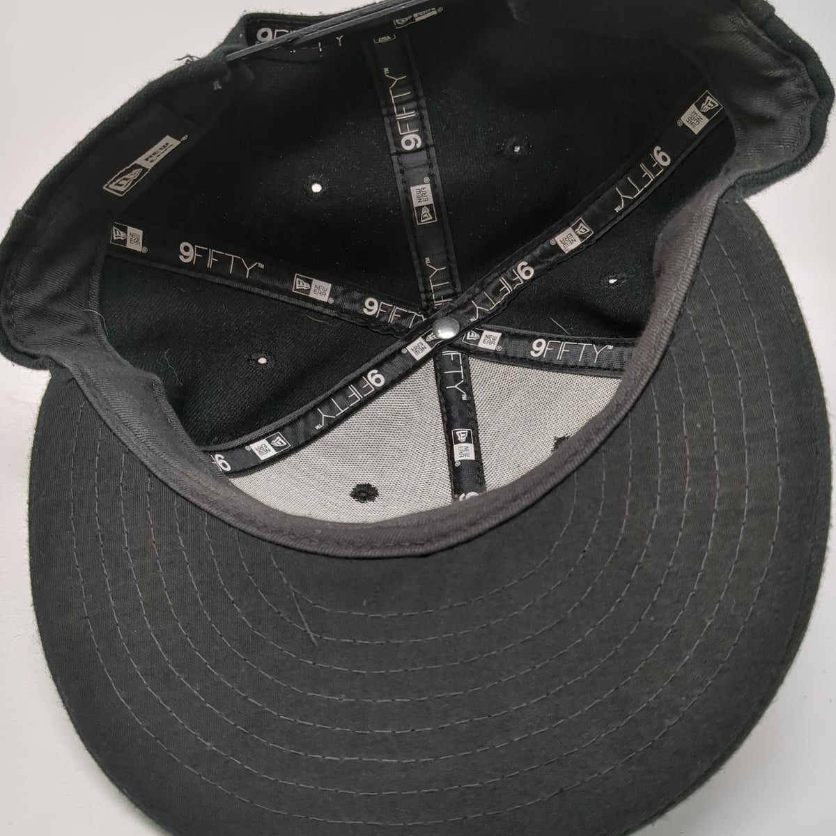 New Era X Games Snapback Black One Size Hat 9FIFTY Flat Brim Embroidered Globe