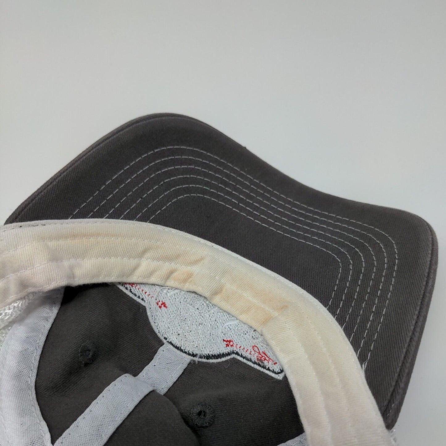 Valley Country Store Snapback Trucker Hat Gray OSFA Adjustable Mesh Vie Gear