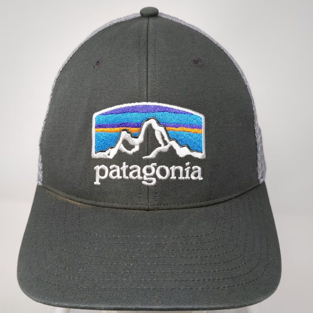 Patagonia Trucker Hat Gray One Size Mesh Snapback Fitz Roy Mountain Logo Hat