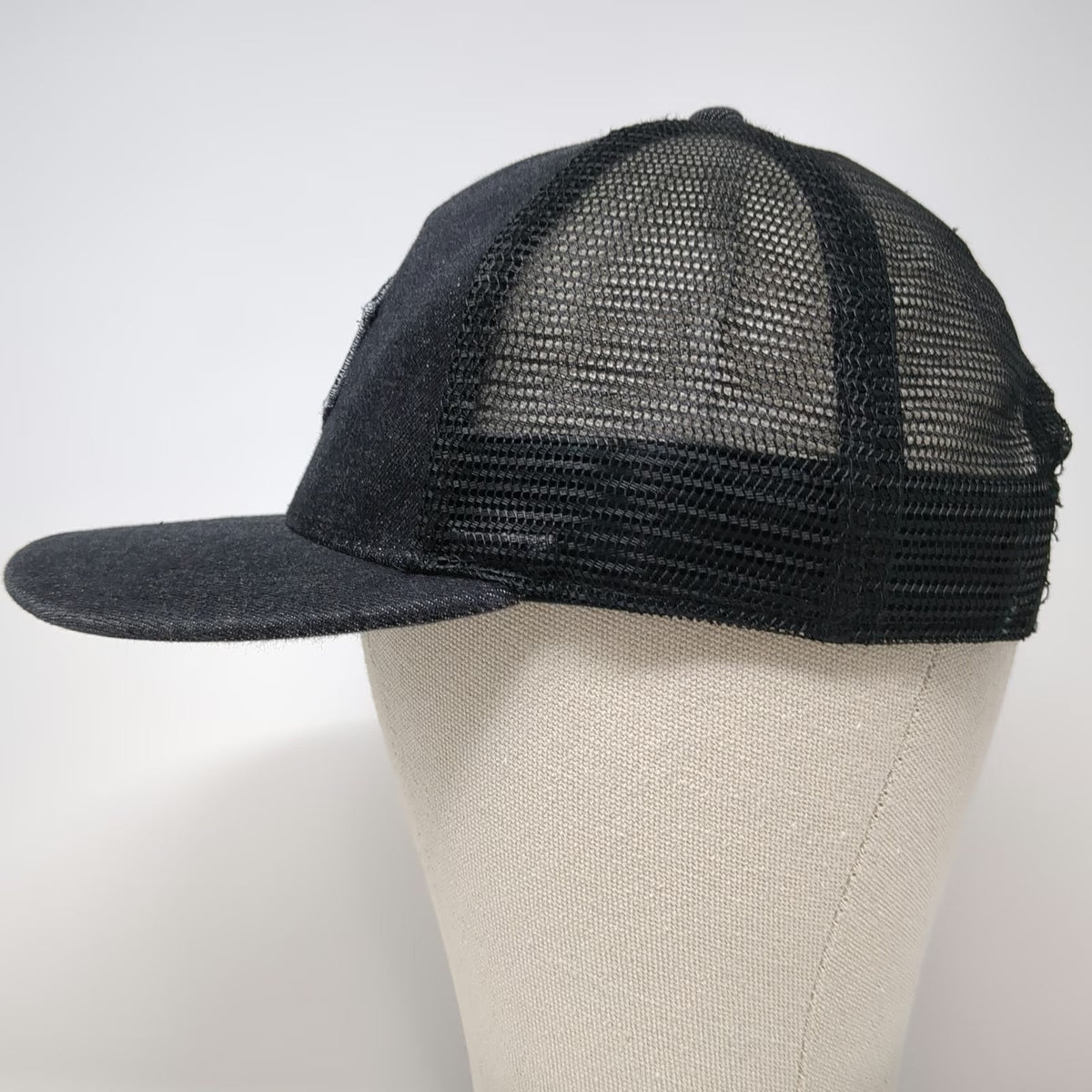 Pukka Trucker Hat Black One Size PGA 2019 Fashion Demo Experience Mesh Snapback