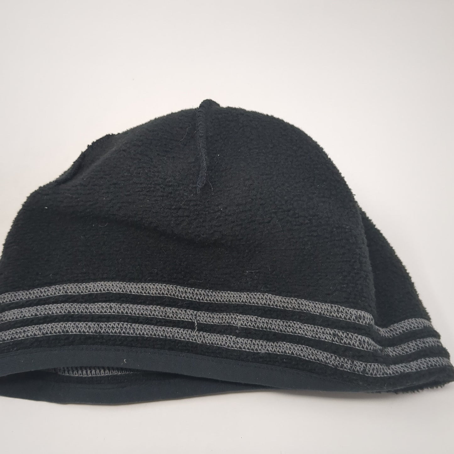 Adidas Beanie Hat Black One Size Stretch Hand Knitted Lightweight Polyester