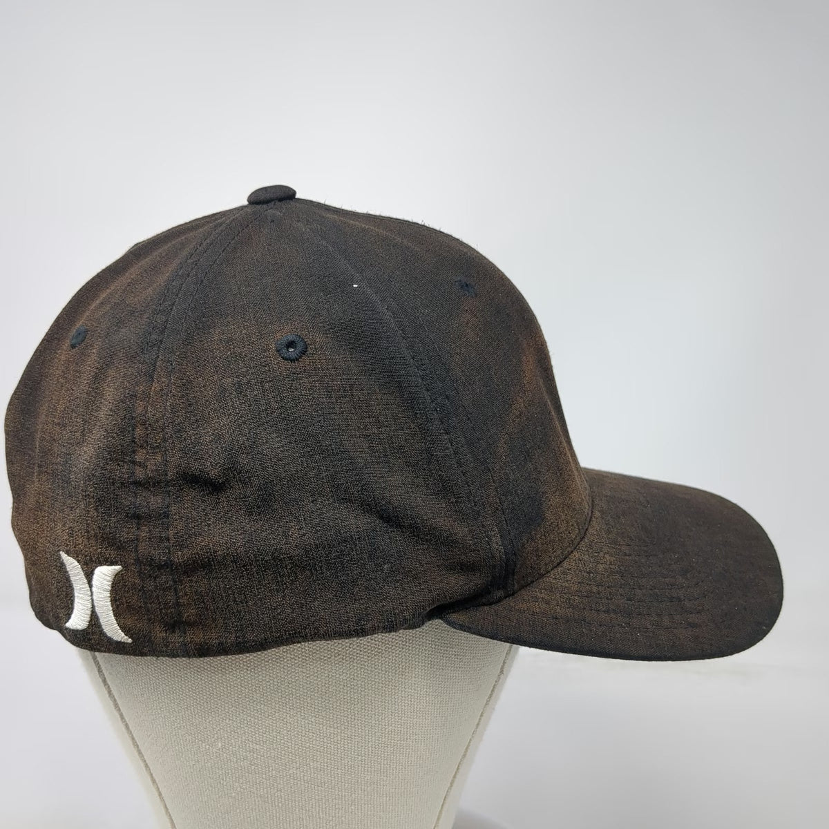 Hurley Baseball Cap Black XL Flexfit Embroidered Logo Curved Brim Stretch Hat