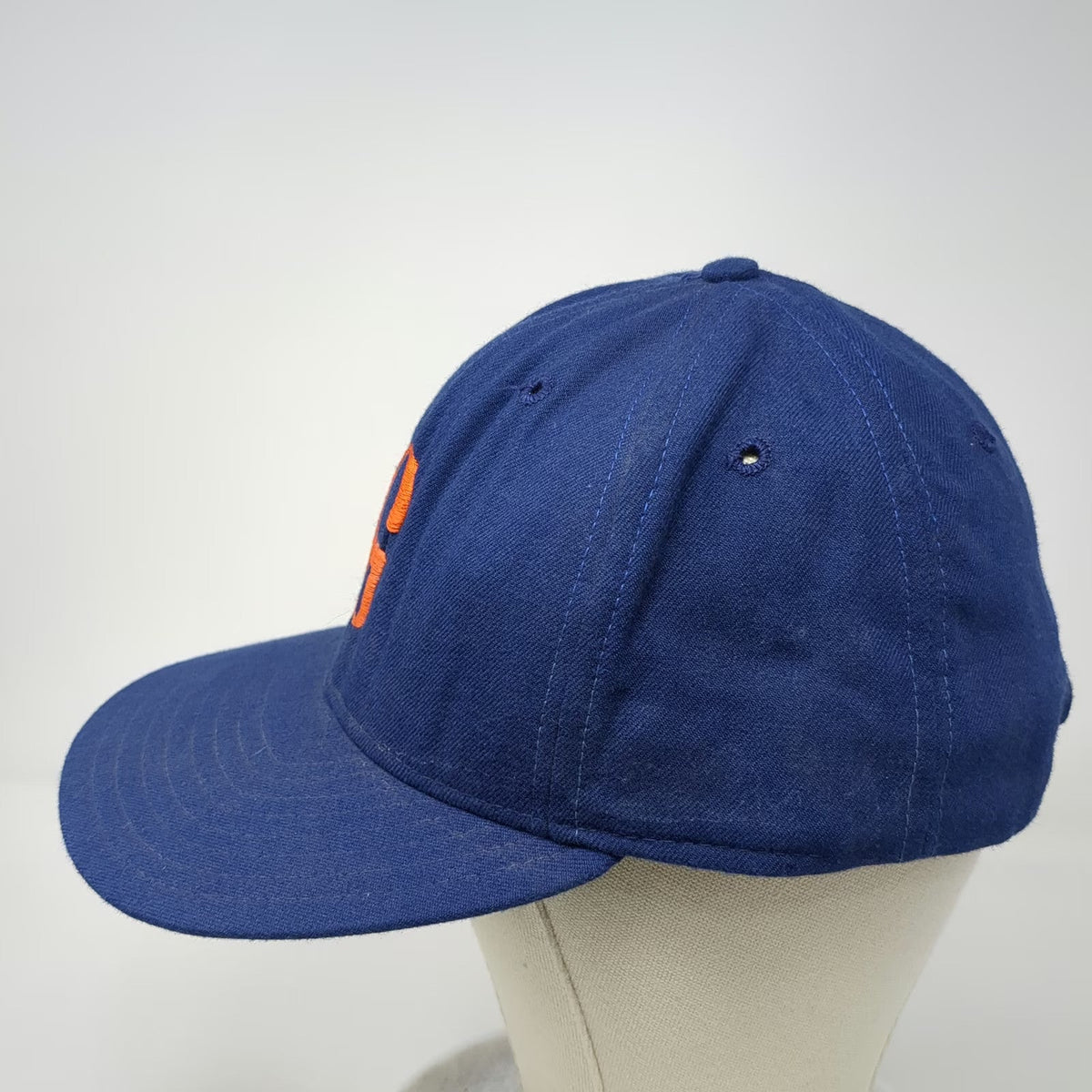 New Era Snapback Blue L Hat Embroidered Letter G Green Under Visor USA Pro Model