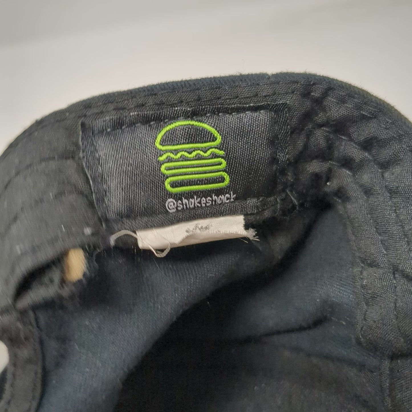 Shake Shack Snapback Black One Size Burger Embroidery Gray Underbrim Hat