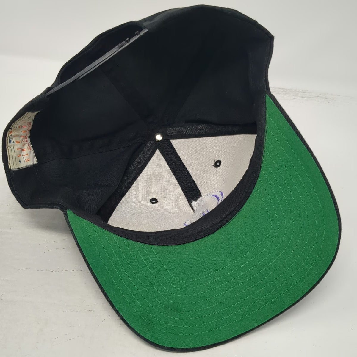 Colorado Rockies MLB Twins Enterprise Snapback Black Hat One Size Green Brim