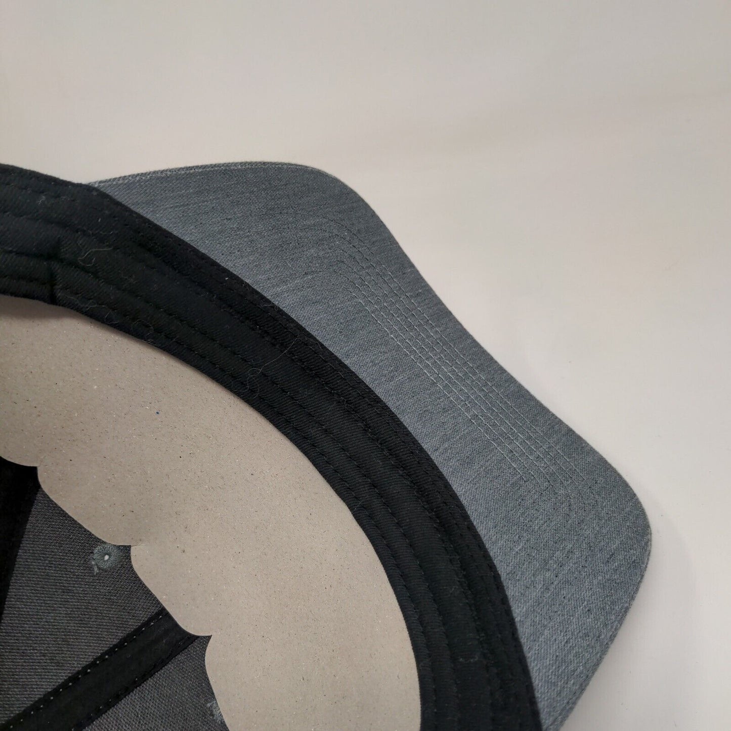 Scheels Meridian Snapback Trucker Hat Gray OSFM Adjustable Mesh Back W/Tags