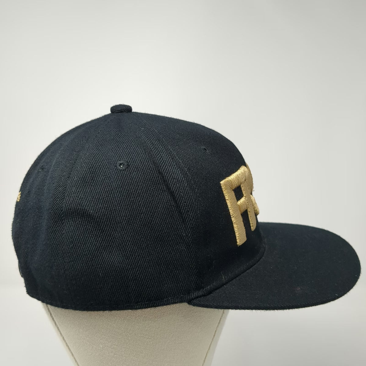 Crown Snapback Black One Size FRSH Visuals Threads Green Underbrim Flat Bill Hat