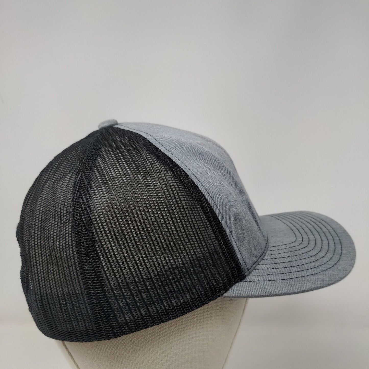 Deer Snapback Mesh Back Trucker Hat Gray One Size 6 Panel Richardson