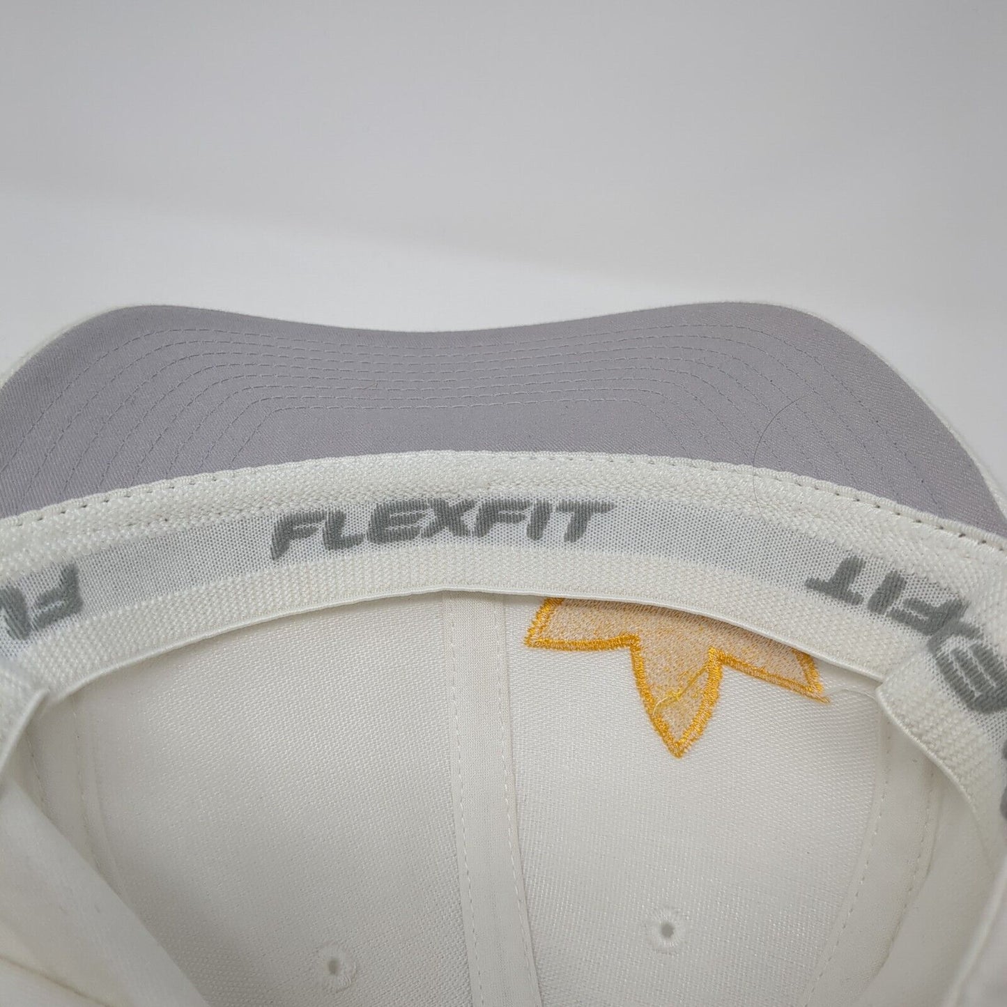 Yupoong Fitted Hat White L/XL Flexfit Embroidered Vented Holes 6 Panel