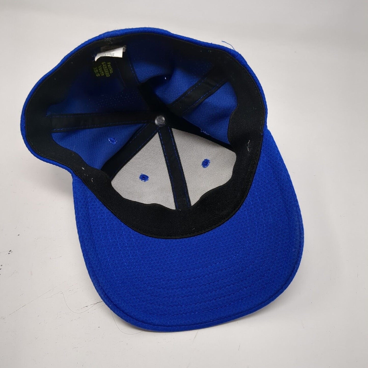 Under Armour Youth FItted Hat Blue XS/S Classic Fit Embroidered Polyester