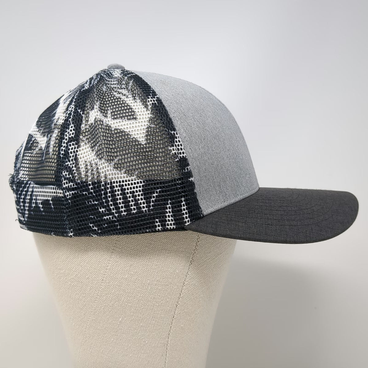 Grace Folly Trucker Hat Gray Black Pink One Size Tropical Palm Tree Heart Mesh