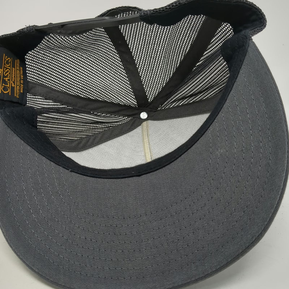 Yupoong Trucker Hat Gray One Size Snapback Mesh Embroidered Cow Logo Animal Farm