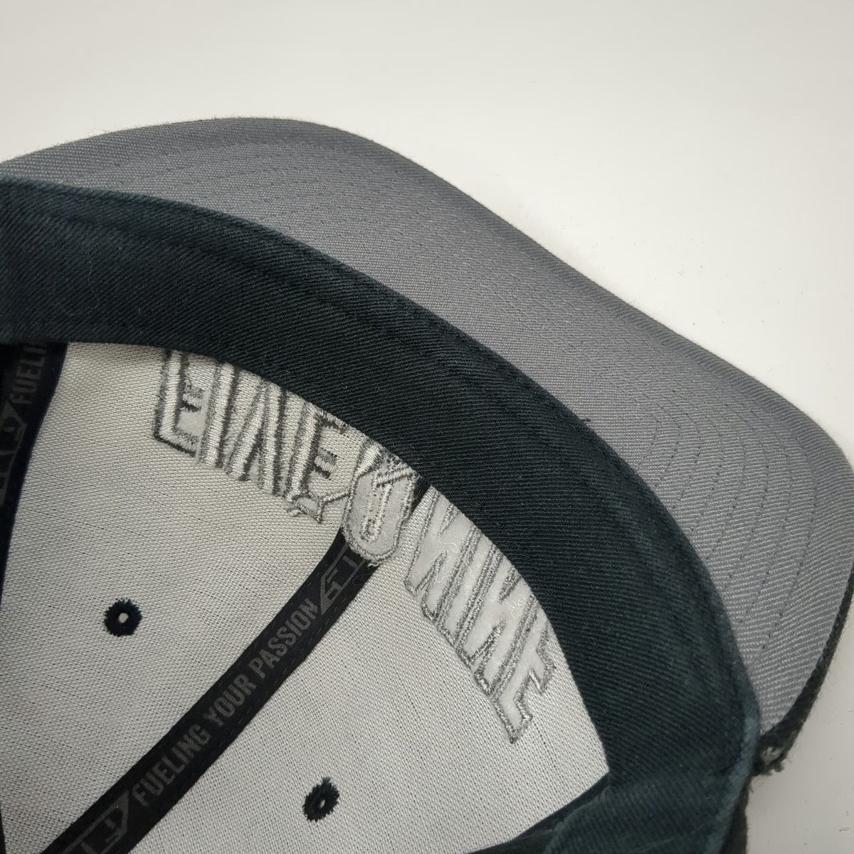 509 Snapback Black One Size 110 Flexfit Flat Brim Fueling Your Passion Hat