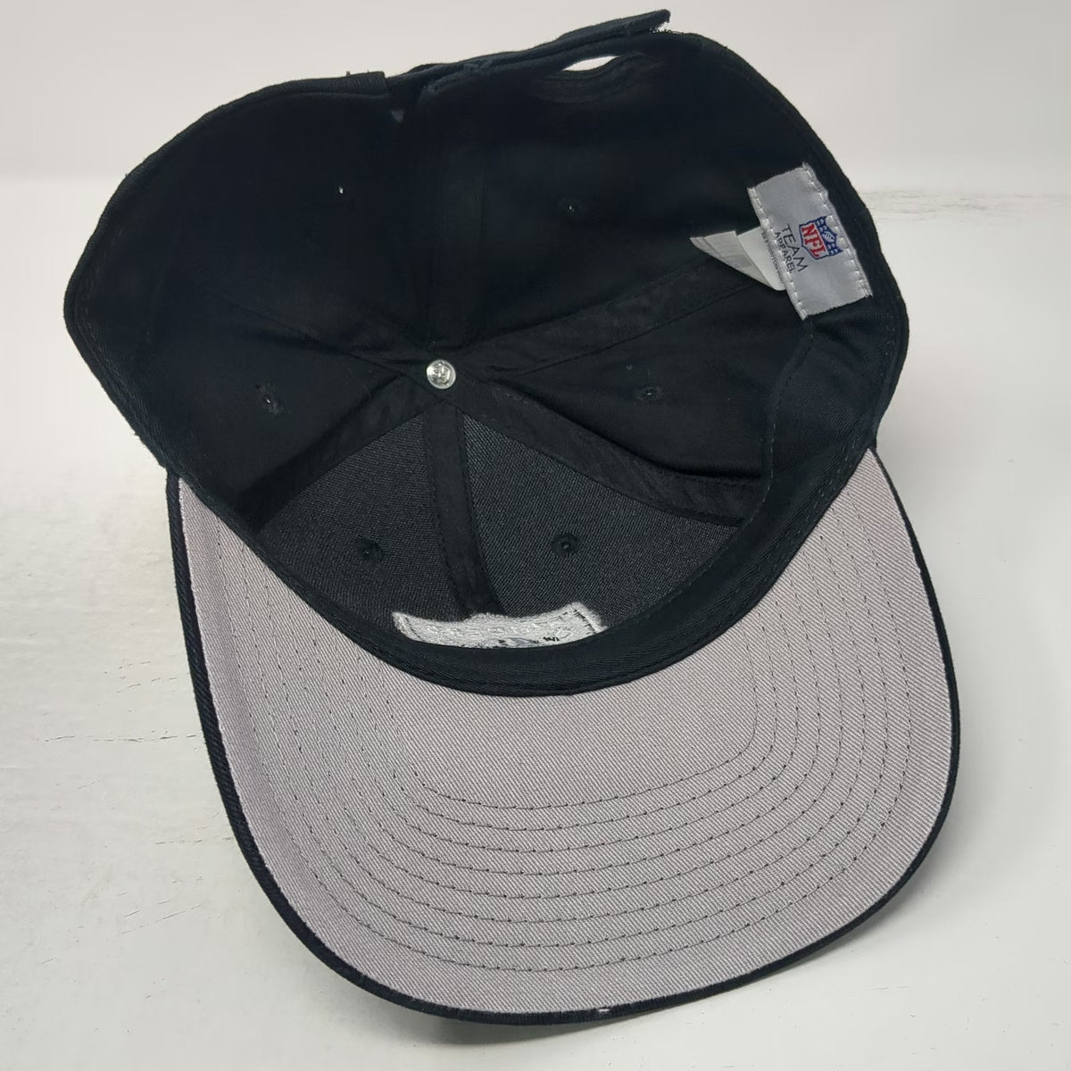 Las Vegas Raiders NFL Team Apparel Black Hat One Size Strapback Embroidered Cap