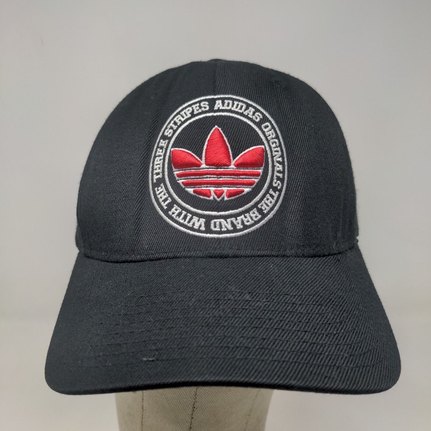 Adidas Men's Fitted Hat Black Size L-XL Embroidered Trefoil Logo Flexfit