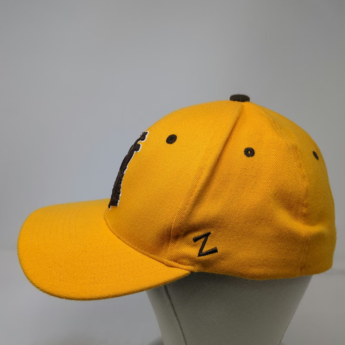 Wyoming Cowboys NCAA Zephyr Yellow Brown L Stretch Fit Steamboat Mascot Cap Hat
