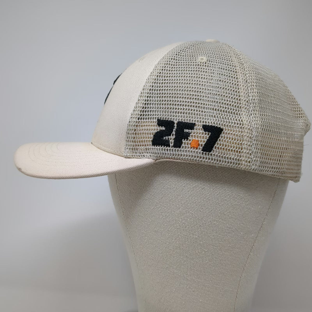 Trucker Hat Beige One Size Mesh Back Duck 2F.7 Snapback Bird Graphic Outdoor