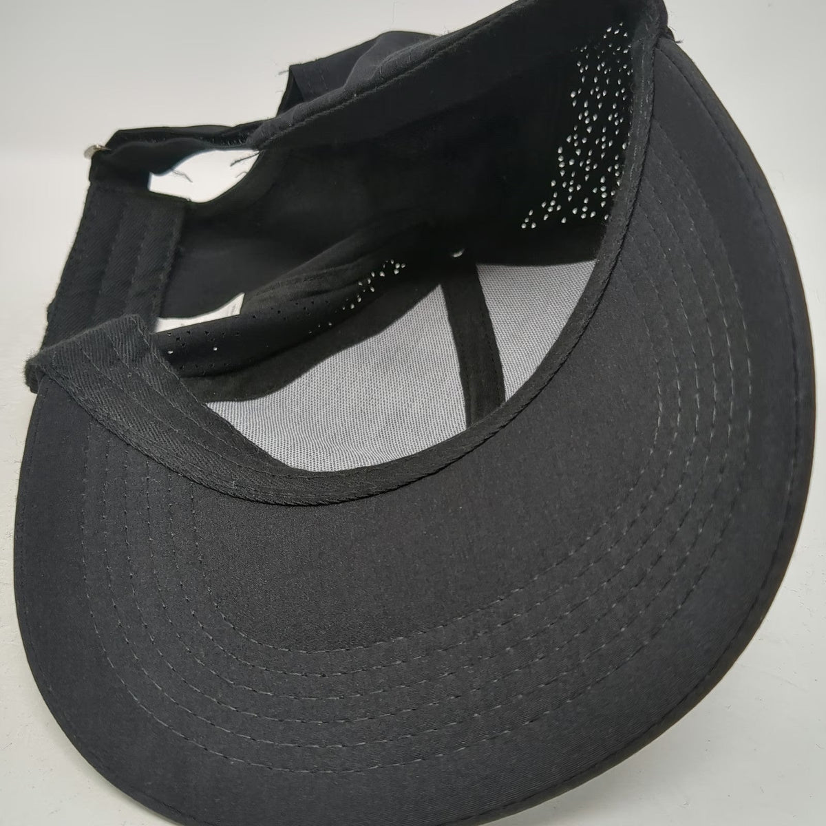 Gaiam Baseball Cap Black OSFM Perforated Breathable Yoga Fitness Strapback hat