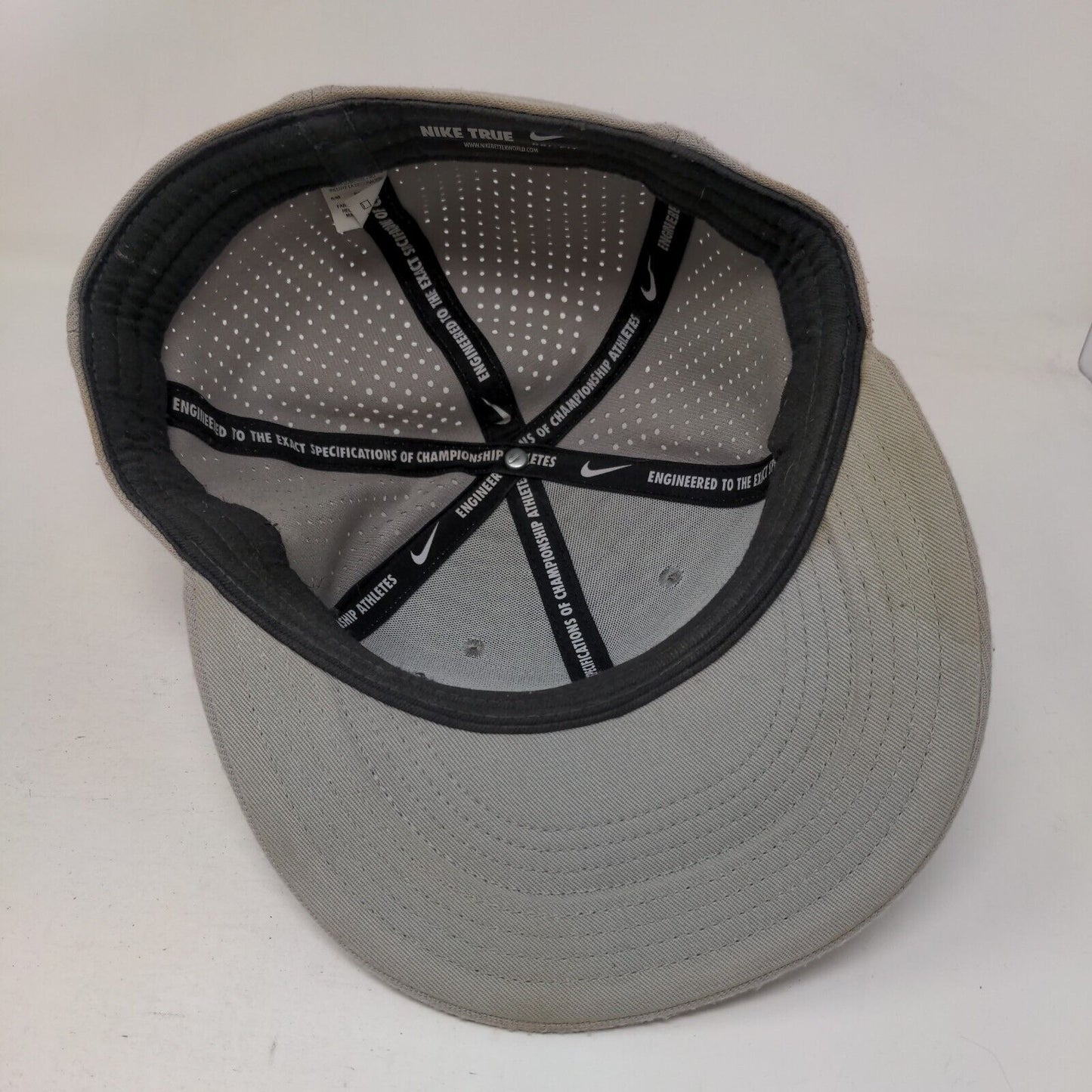 Nike Tru Dri Fit Fitted Mesh Back Hat Gray Size S/M Embroidered A Logo