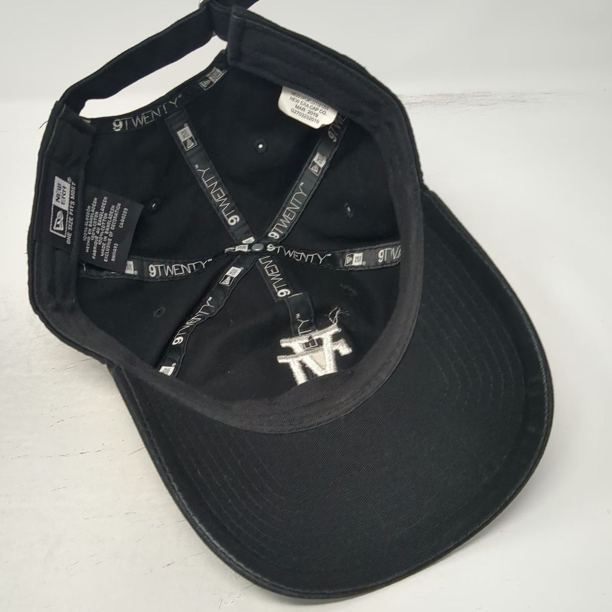 New Era Los Angeles Dodgers MLB Baseball Cap Black One Size 9TWENTY Upside Hat