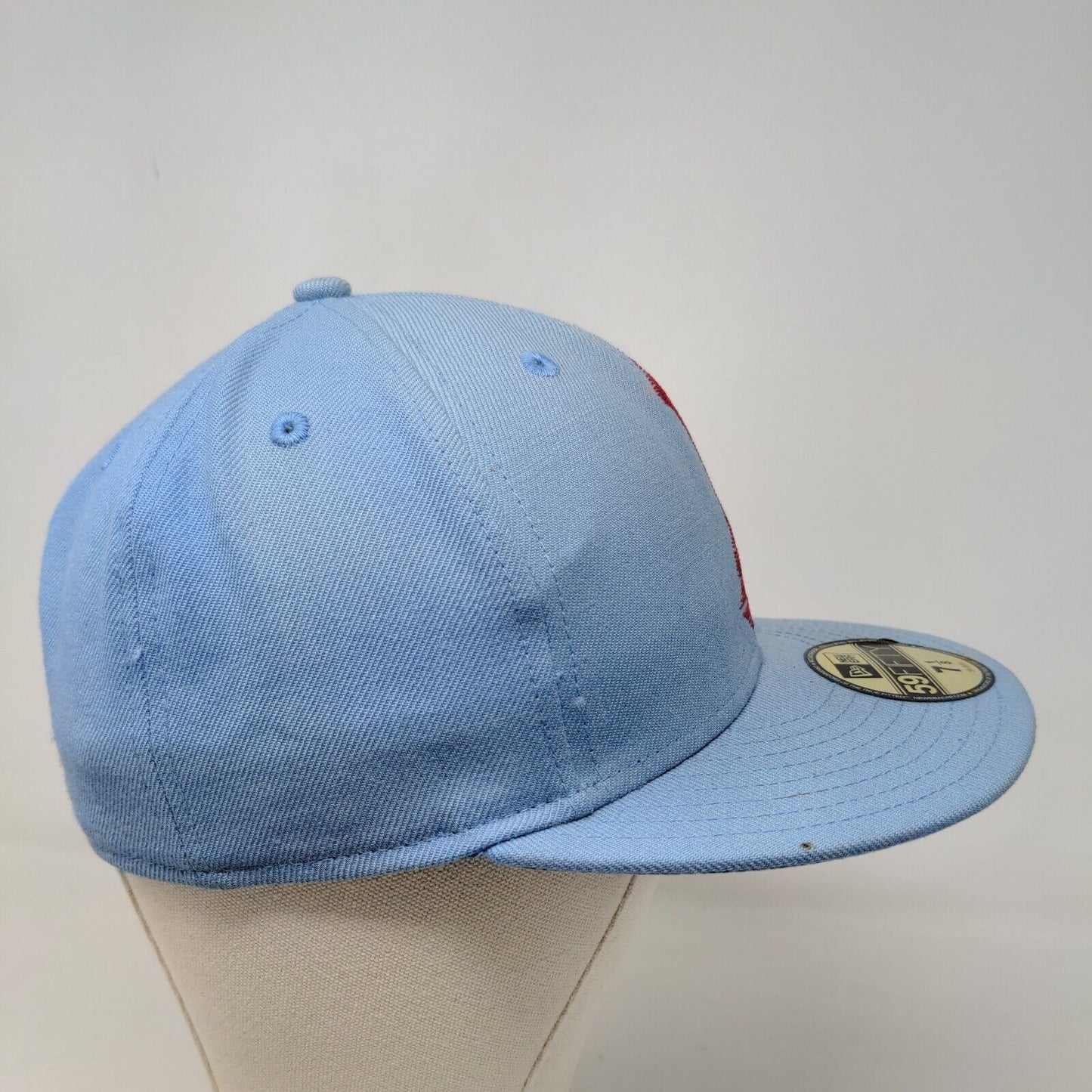 New Era Men's Fitted Hat Blue Size 7 1/8 Embroidered New York Yankees Logo
