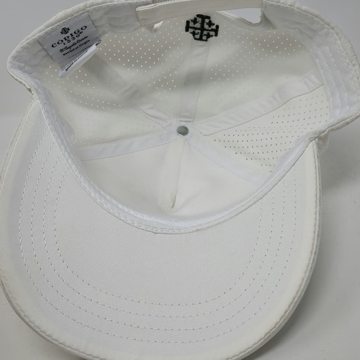 Codigo 1530 Tequila Baseball Cap White One Size Taslan Perforated Strapback Hat