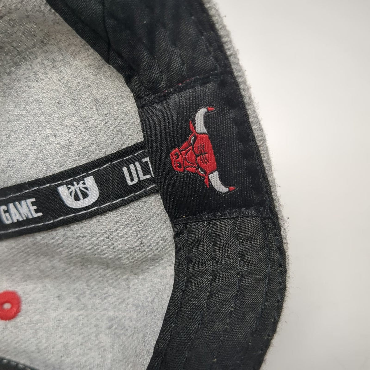 Ultra Game Chicago Bulls NBA 5 Panel Hat Gray Red One Size Flat Brim Snapback