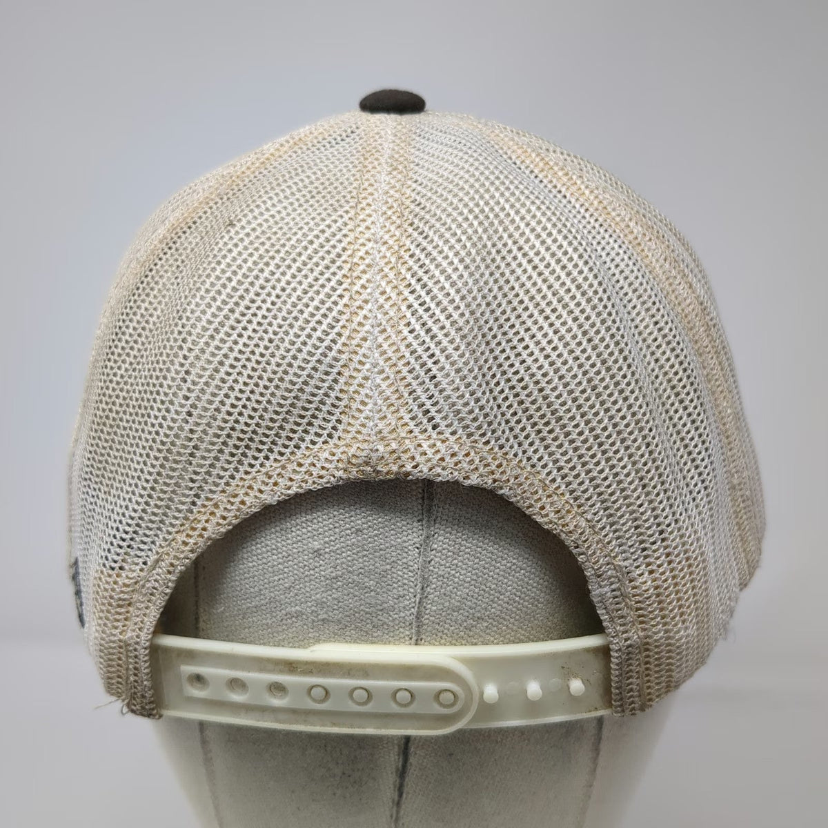 Pacific Headwear Trucker Hat Gray One Size Cactus Arrows Patch Mesh Back Hat