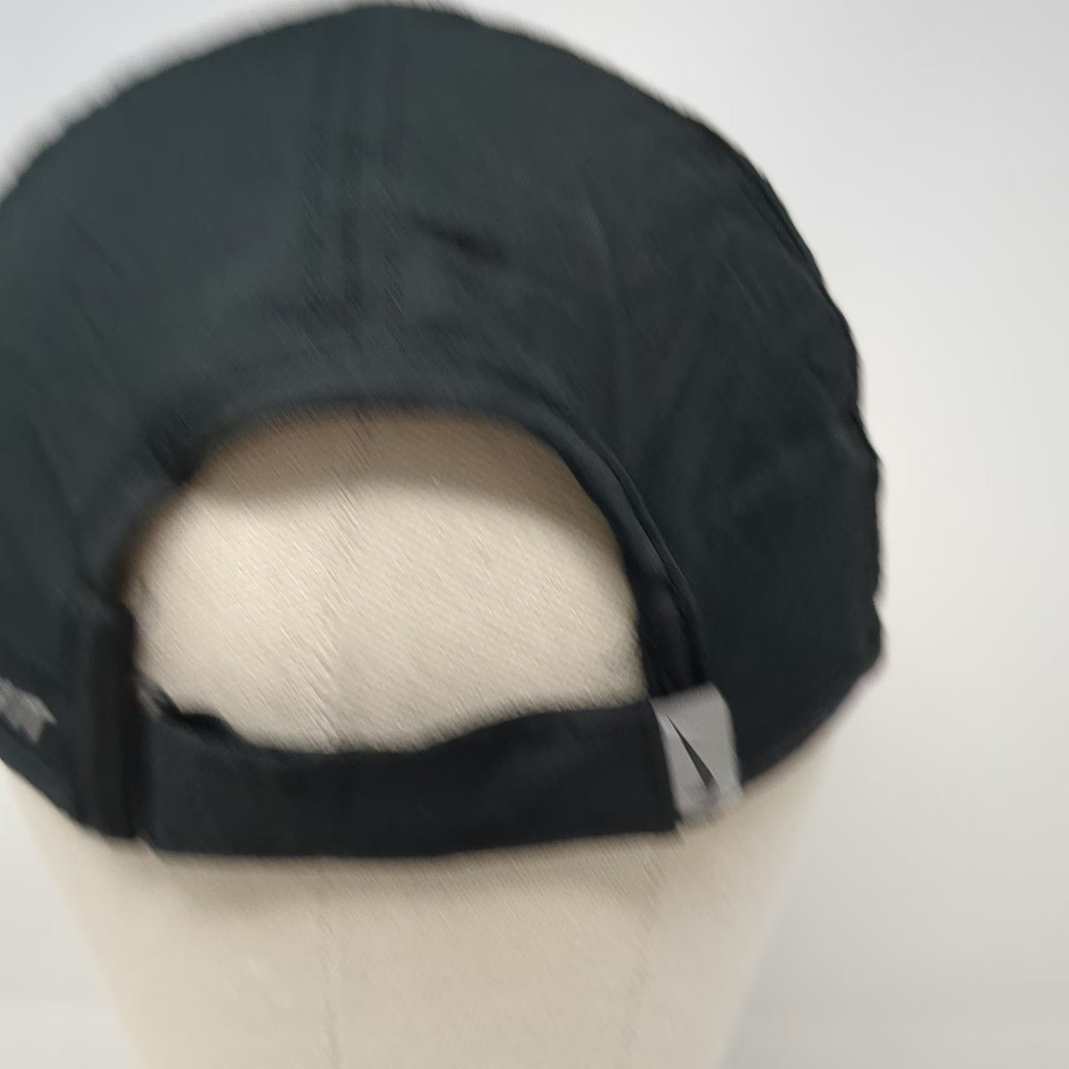Nike Baseball Cap Black One Size Dri-FIT Featherlight Strapback Running Hat