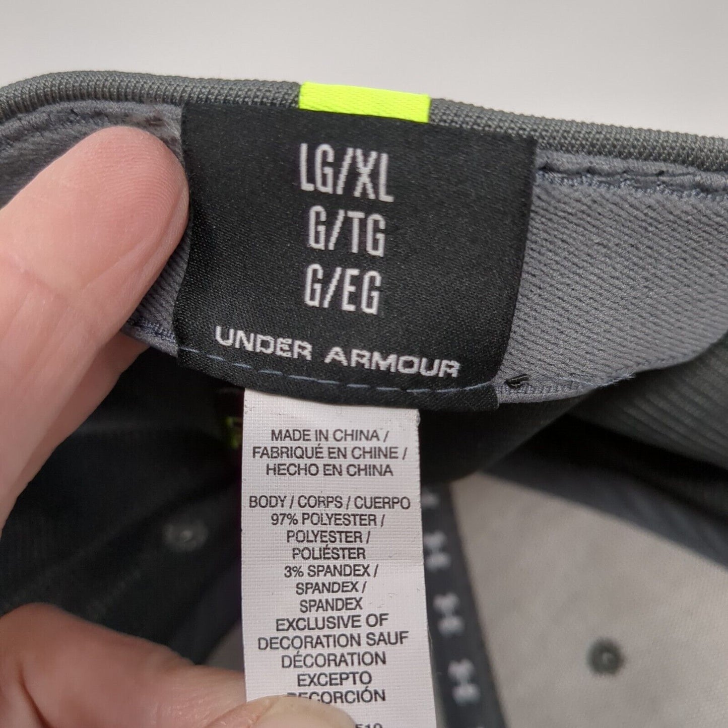 Under Armour Golf Fitted Hat Gray L/XL Lightweight Vented Holes 6 Panel